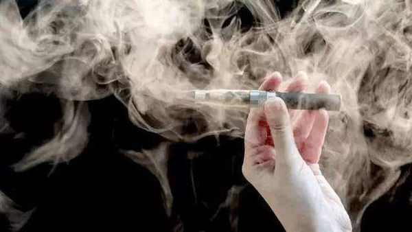電子煙退出互聯(lián)網(wǎng)銷售渠道對于保護(hù)未成年人是件好事！
