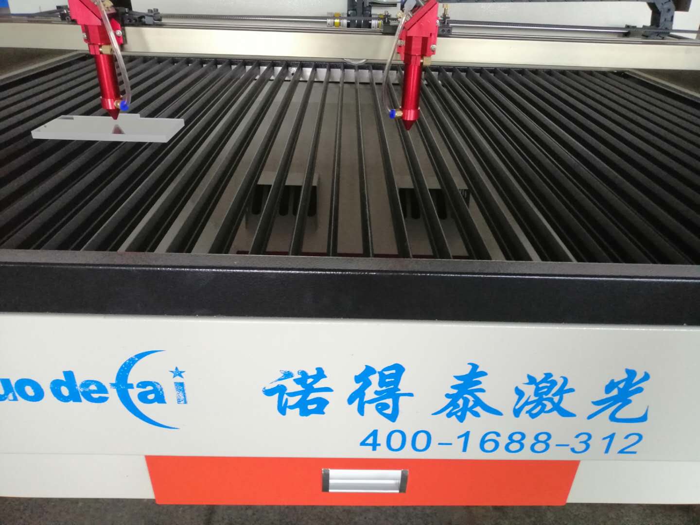 紙張可以用激光切割機(jī)的一個原因是什么？