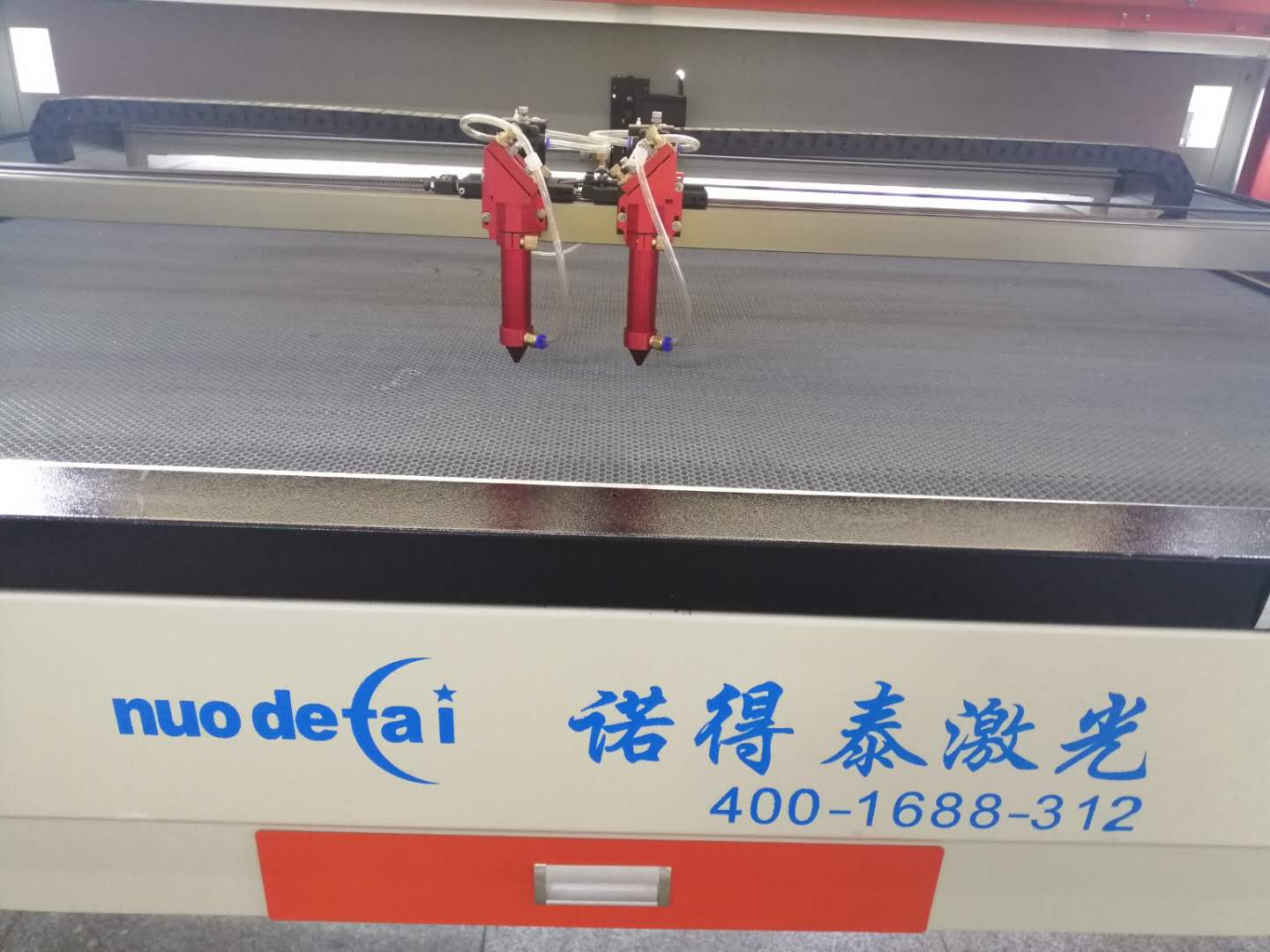 布料的加工激光切割機(jī)帶來(lái)了哪些的作用！